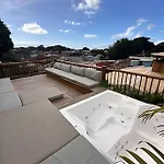 Suite Na R. Mucuge - Com Piscina
