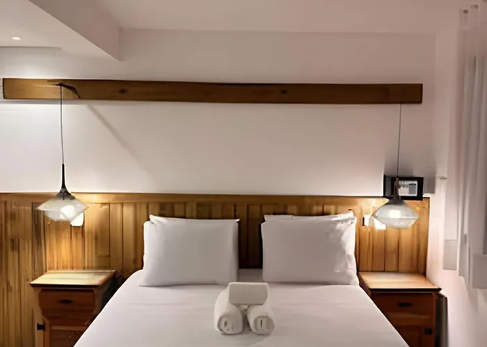 Suite Na R. Mucuge - Com Piscina